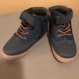 Boy soft boot shoe